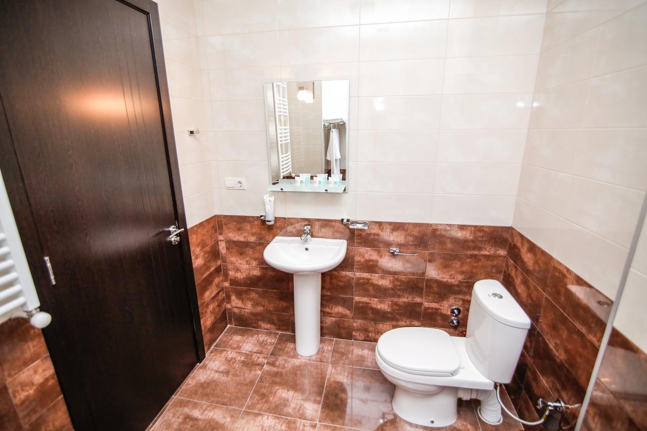 Hills Hotel Tbilisi Buitenkant foto