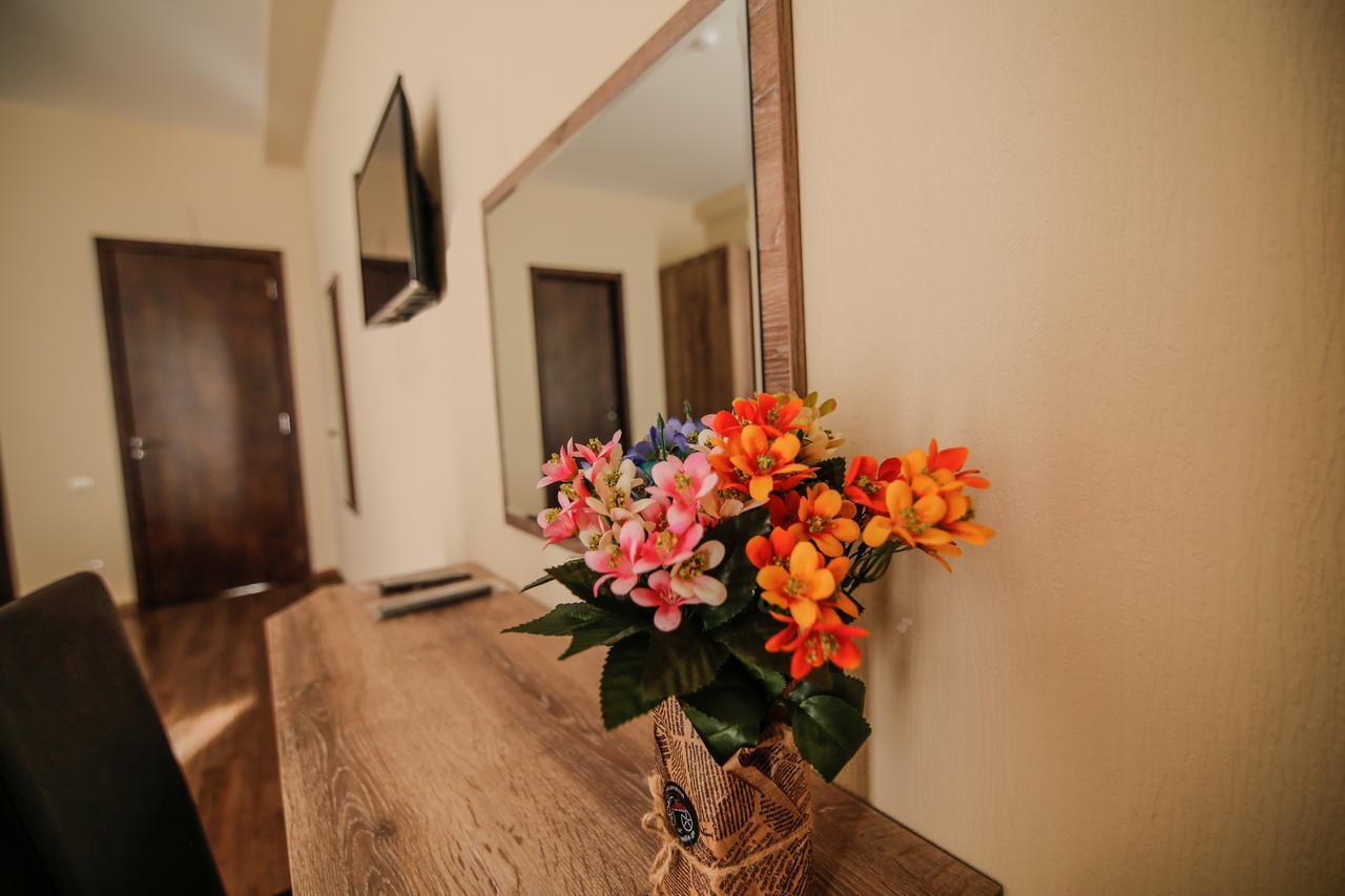 Hills Hotel Tbilisi Buitenkant foto